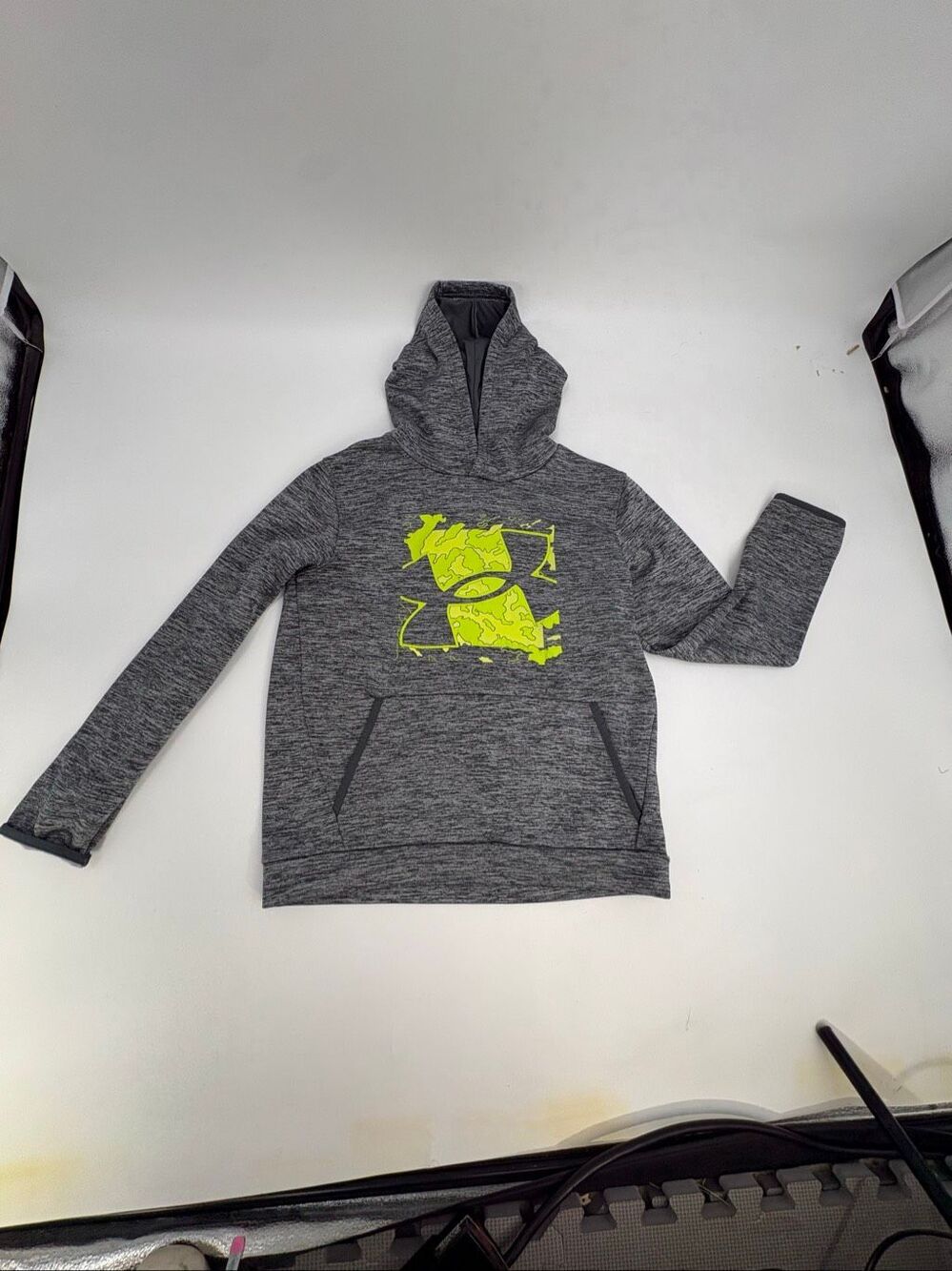 Under armor size large youth
